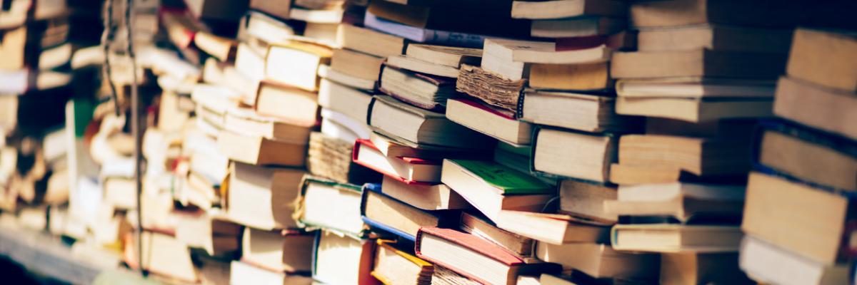 Verbraucherforschung Buecher Literatur Forschung Alextype_Fotolia_111453960_NRW